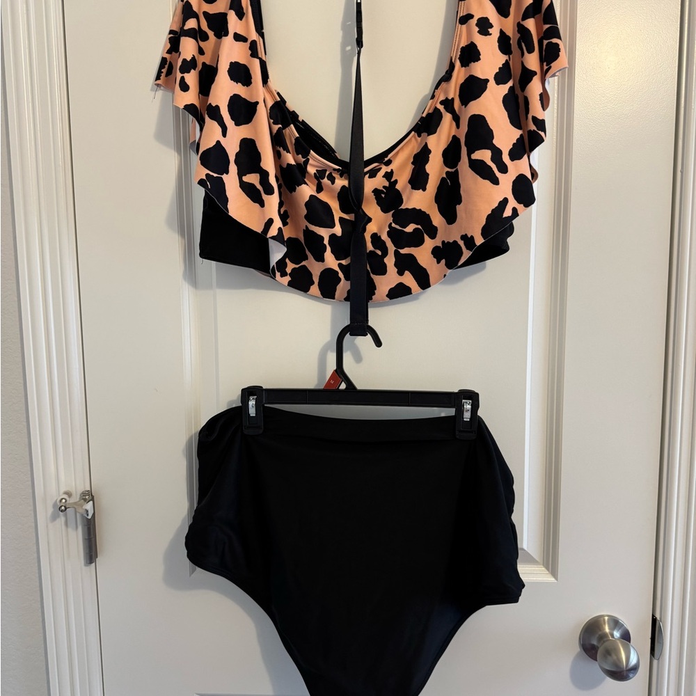 Animal Print Ruffle Bikini Set - Picture 2 of 7